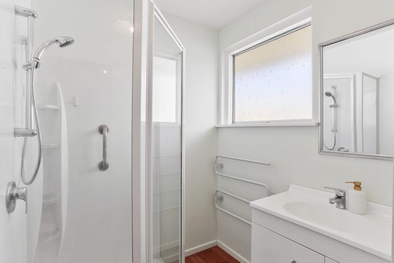 Photo of property in 11 Freebairn Street, Redwood, Christchurch, 8051