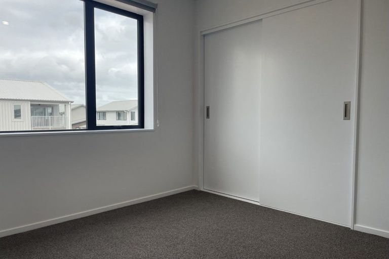 Photo of property in 110/28c Eileen Newey Place, Henderson, Auckland, 0612