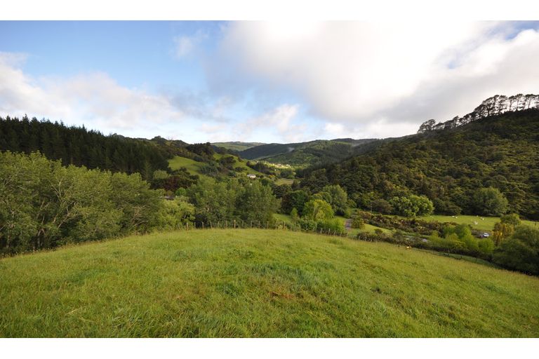 Photo of property in 475 Ahuroa Road, Puhoi, Warkworth, 0994