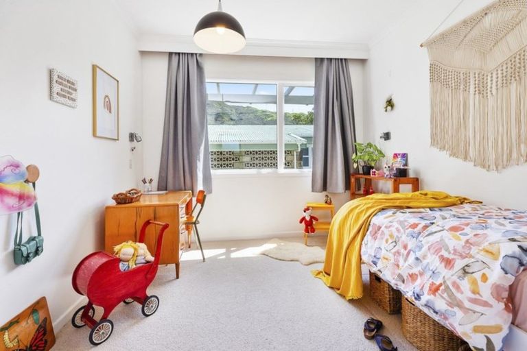 Photo of property in 62 Spencer Street, Crofton Downs, Wellington, 6035