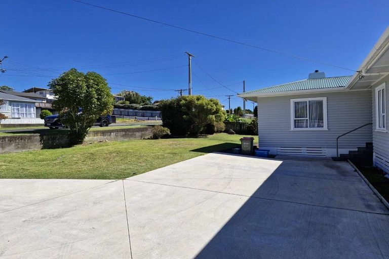 Photo of property in 64 Mould Street, Waitara, 4320