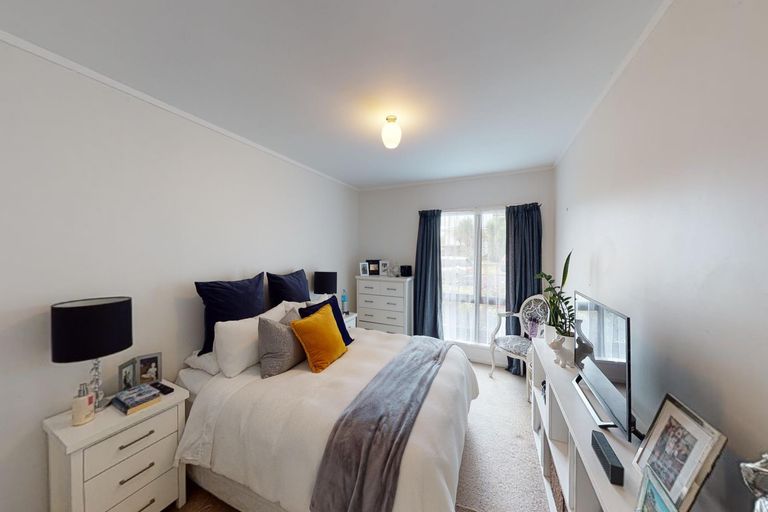 Photo of property in 1/16a Trentham Road, Papakura, 2110