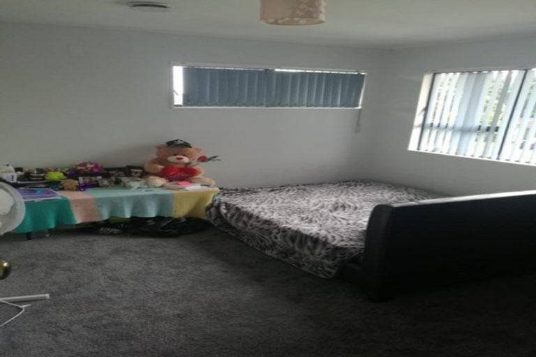 Photo of property in 12 Paulownia Place, Totara Heights, Auckland, 2105