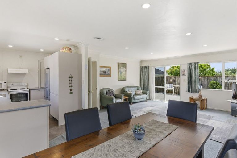 Photo of property in 61b Winchester Street, Levin, 5510