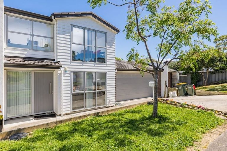 Photo of property in 21 Lewis Road, Pakuranga, Auckland, 2010