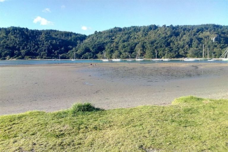 Photo of property in 403a Beach Road, Whangamata, 3620