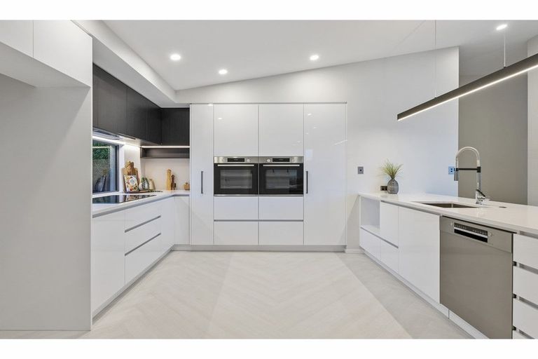 Photo of property in 30 Araroa Place, Papamoa Beach, Papamoa, 3118