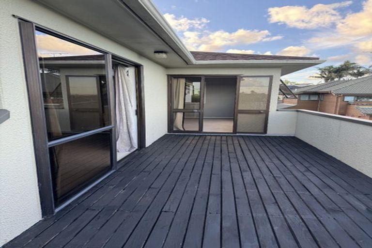 Photo of property in 2/36 Quebec Road, Milford, Auckland, 0620