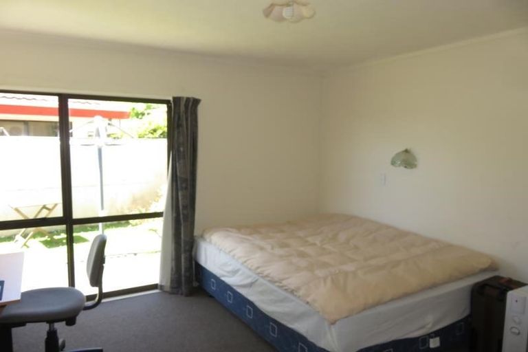 Photo of property in 14a Kentwood Drive, Woodridge, Wellington, 6037