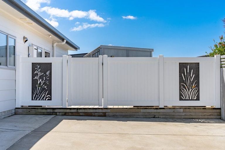 Photo of property in 5 Northcoast Place, Mangawhai Heads, Mangawhai, 0505