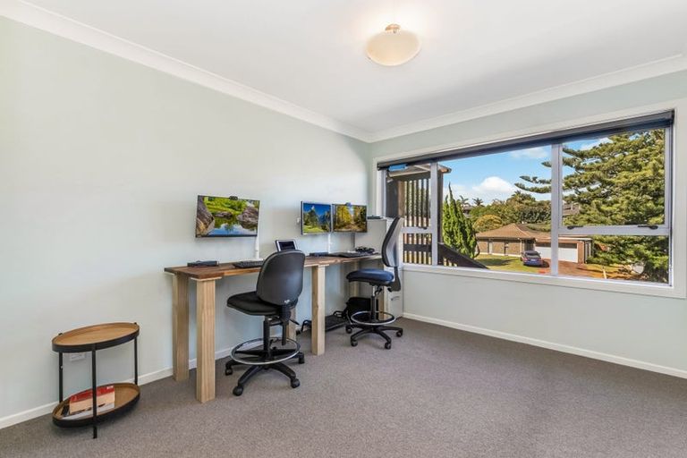 Photo of property in 24 David Avenue, Hillpark, Auckland, 2102