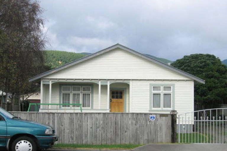 Photo of property in 96a Arawhata Road, Paraparaumu, 5032