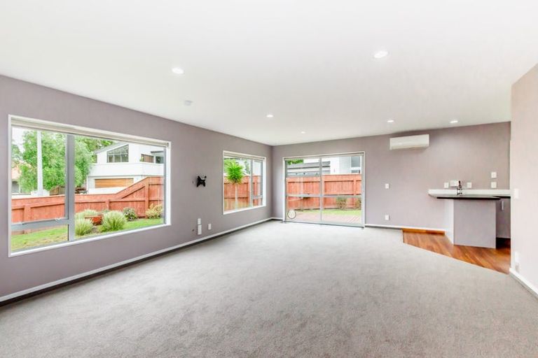Photo of property in 15 Kennedy Place, Waikanae Beach, Waikanae, 5036