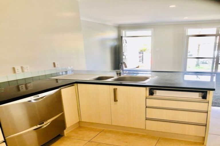 Photo of property in 5/44 Carlos Drive, Flat Bush, Auckland, 2016