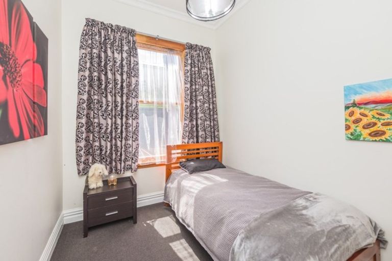 Photo of property in 30 College Street, College Estate, Whanganui, 4500
