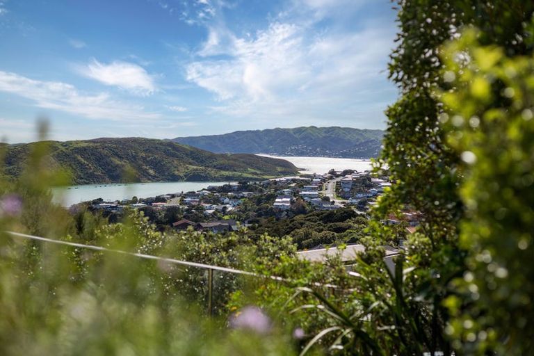 Photo of property in 152 Eskdale Road, Papakowhai, Porirua, 5024