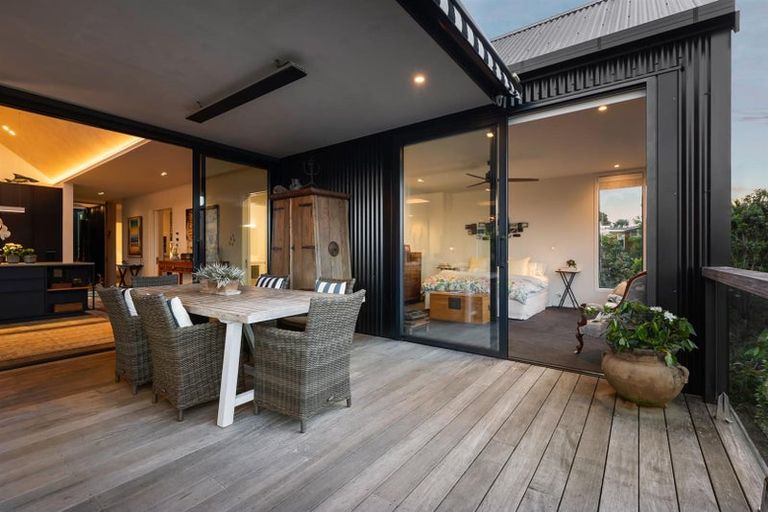 Photo of property in 19 Kanuka Road, Sandspit, Warkworth, 0982