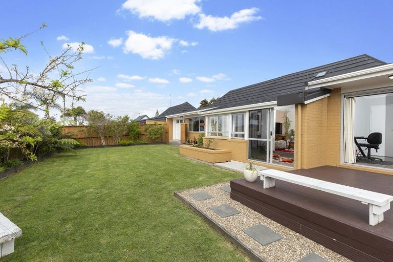 Photo of property in 2/15 Vivian Wilson Drive, Eastern Beach, Auckland, 2012