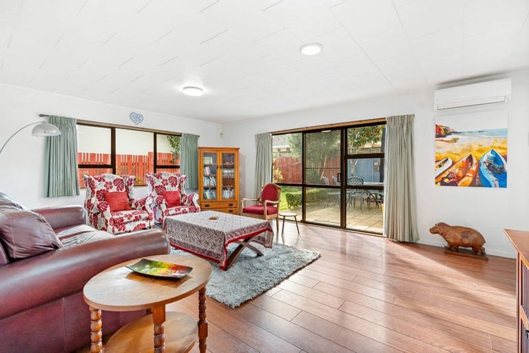 Photo of property in 5b Mair Street, Regent, Whangarei, 0112