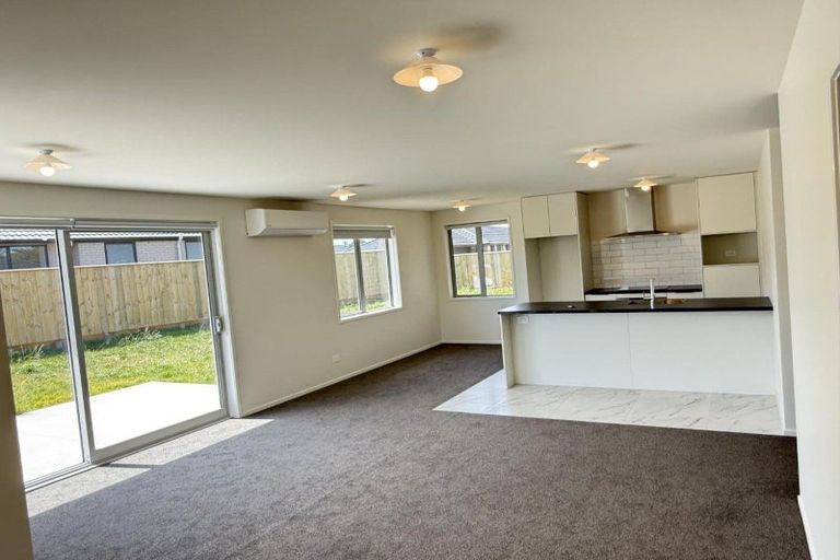 Photo of property in 5 Atea Place, Hawera, 4610