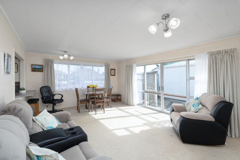 Photo of property in 1/19 Norman Street, Lower Vogeltown, New Plymouth, 4310