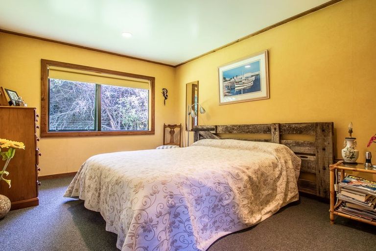 Photo of property in 37 Kents Road, Reikorangi, Waikanae, 5391