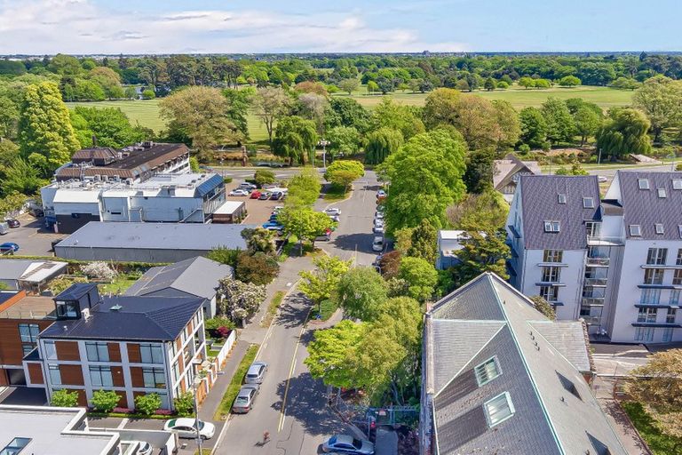 Photo of property in 11/15 Peterborough Street, Christchurch Central, Christchurch, 8013