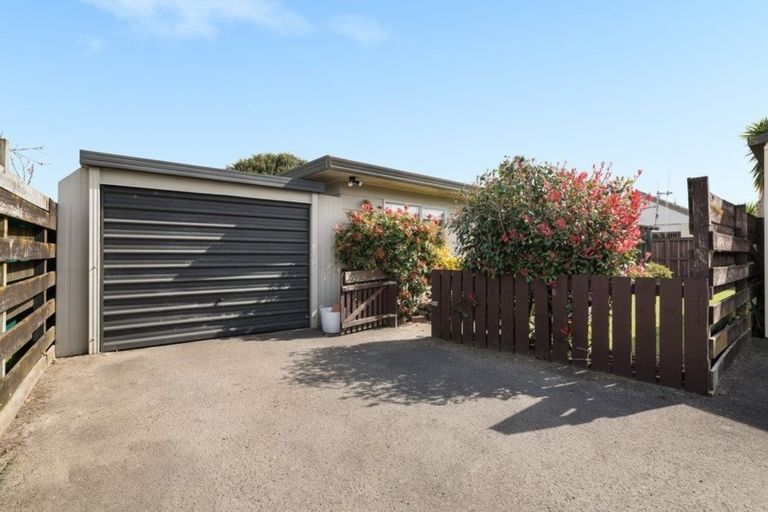 Photo of property in 90b Gloucester Road, Mount Maunganui, 3116