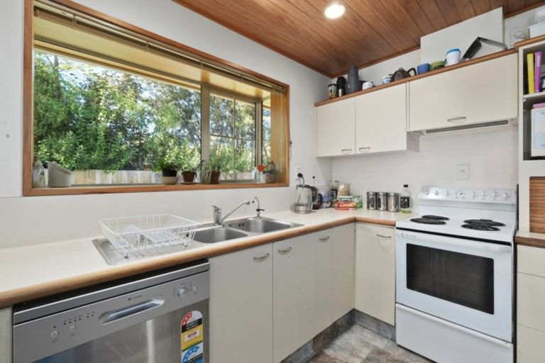 Photo of property in 5 Meadowstone Drive, Wanaka, 9305