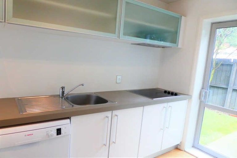 Photo of property in 1/262 Stanmore Road, Richmond, Christchurch, 8013