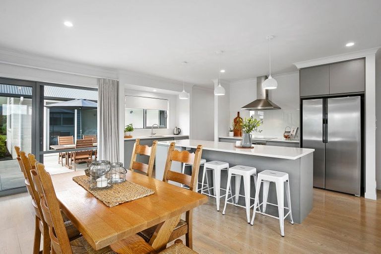 Photo of property in 18 Mike Smith Drive, Cambridge, 3434