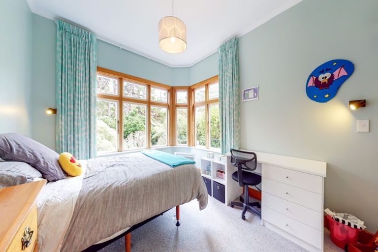 Photo of property in 123 Kelburn Parade, Kelburn, Wellington, 6012