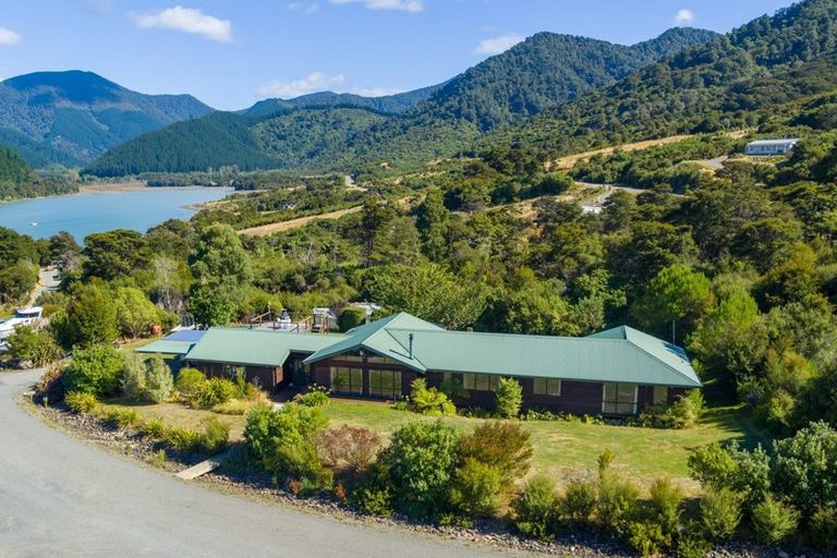 Photo of property in 12 Tai Close, Kaiuma Bay, Havelock, 7178