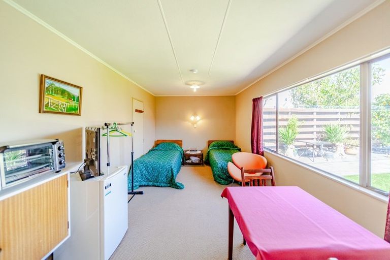 Photo of property in 37 Donegal Crescent, Tamatea, Napier, 4112