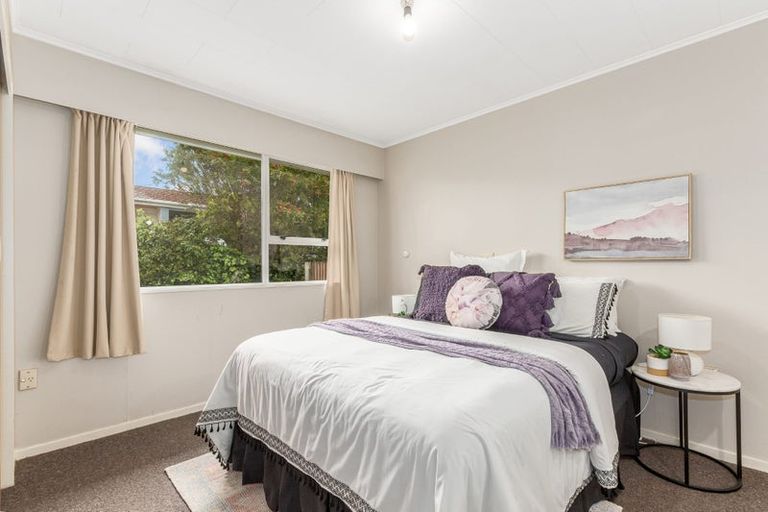 Photo of property in 2/6 Cluny Road, Plimmerton, Porirua, 5026