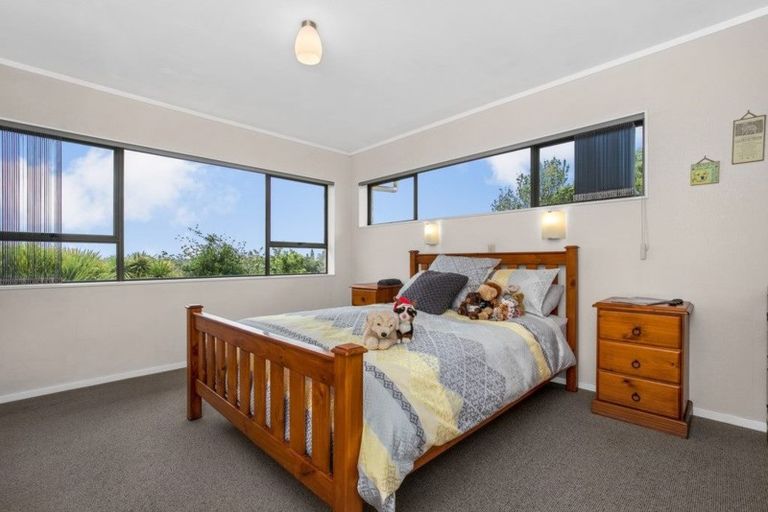 Photo of property in 9 Rhonda Place, Opaheke, Papakura, 2113