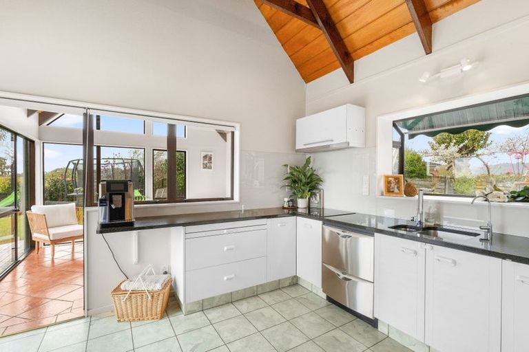 Photo of property in 27 Kawiu Road, Levin, 5510