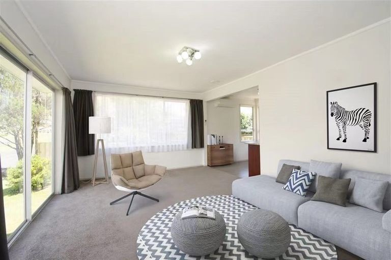 Photo of property in 58 Judkins Crescent, Cockle Bay, Auckland, 2014