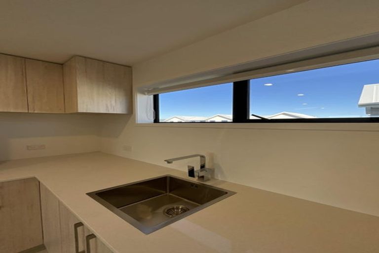 Photo of property in 3/231 Marine Parade, Seatoun, Wellington, 6022