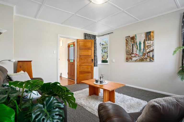 Photo of property in 52 Williams Street, Cambridge, 3434