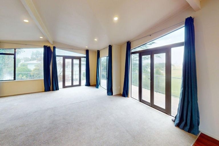 Photo of property in 16 Dittmer Drive, Awapuni, Palmerston North, 4412