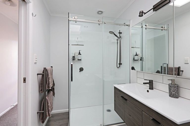 Photo of property in 2/84a Gloucester Street, Greenmeadows, Napier, 4112