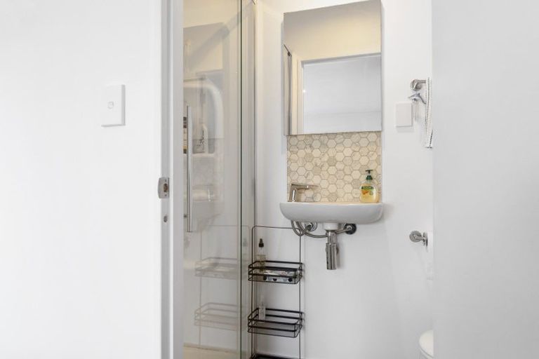 Photo of property in 213 Bellevue Road, Bellevue, Tauranga, 3110