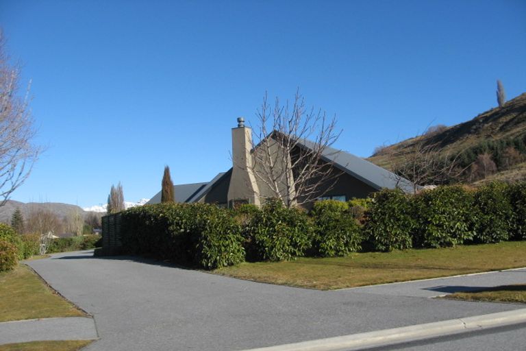 Photo of property in 7 Bradbourne Way, Lower Shotover, Queenstown, 9371
