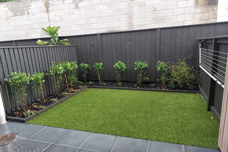 Photo of property in 5/86 Gloria Avenue, Te Atatu Peninsula, Auckland, 0610