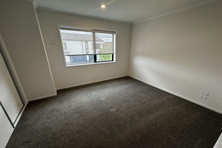 Photo of property in 4 Malcolm Calder Road, Hobsonville, Auckland, 0616