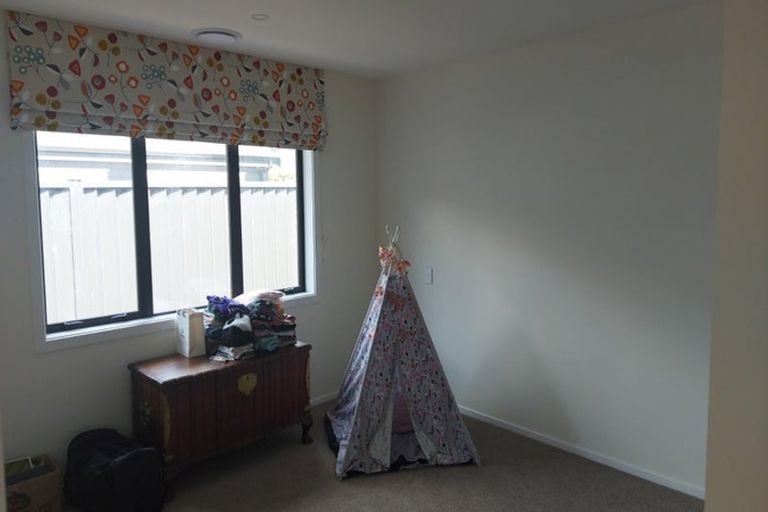 Photo of property in 14 Salisbury Crescent, Wallaceville, Upper Hutt, 5018