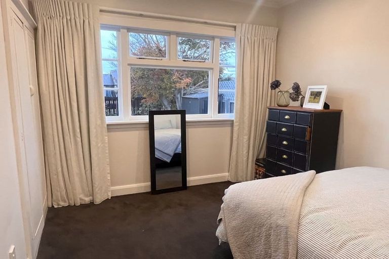 Photo of property in 1/155 Weston Road, St Albans, Christchurch, 8052