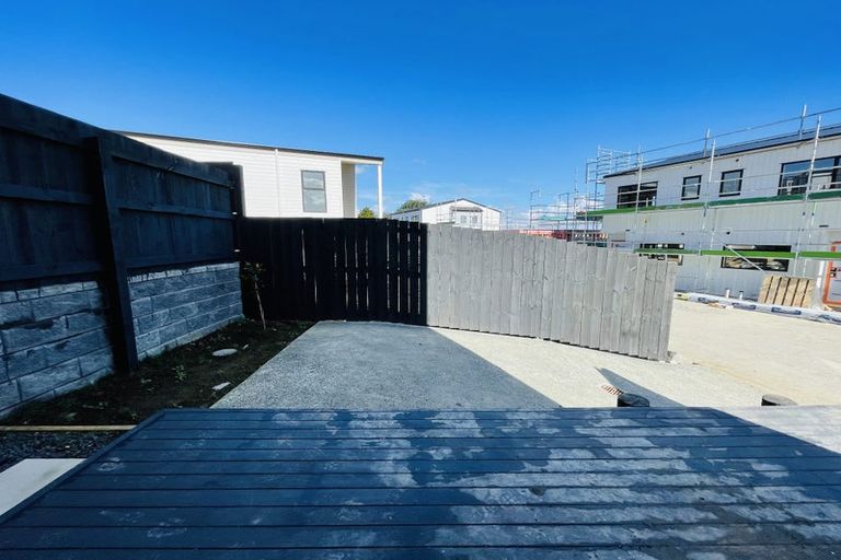 Photo of property in 42b Crestview Rise, Papakura, 2110