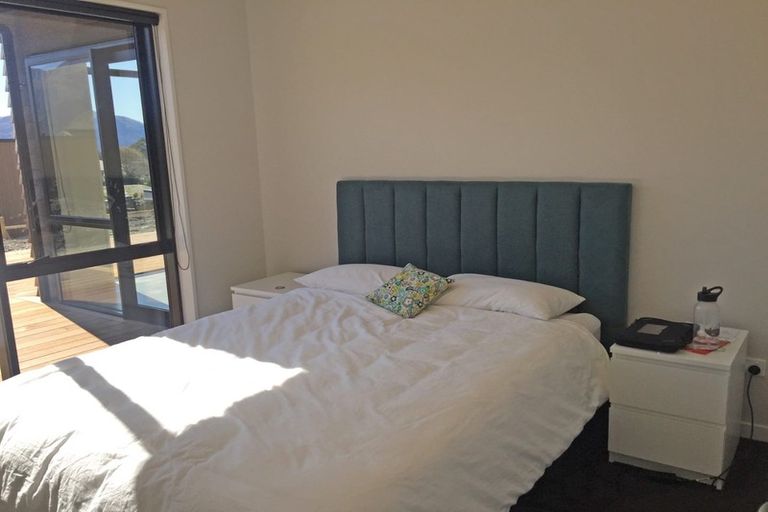 Photo of property in 7 Little Alpha Loop, Wanaka, 9305